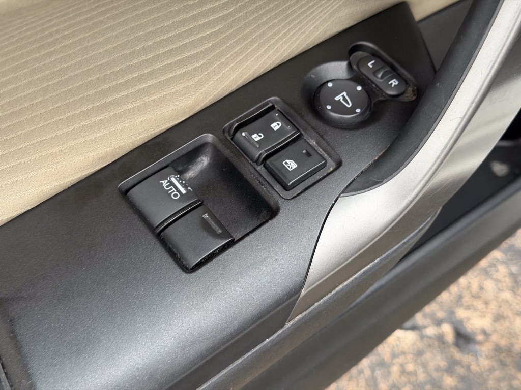 2017 Honda Accord Image 18
