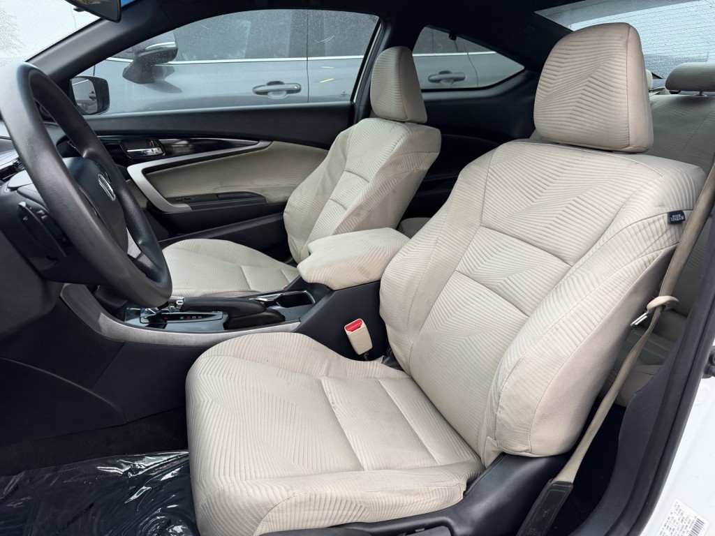 2017 Honda Accord Image 19