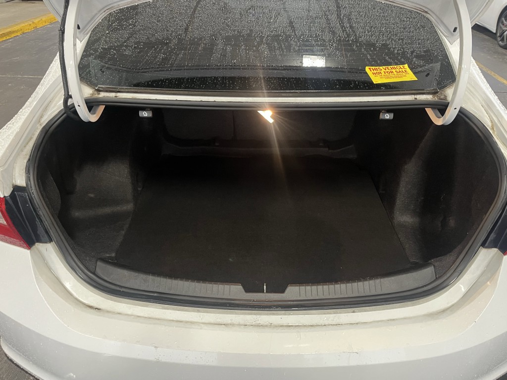 2019 Chevrolet Malibu Image 12
