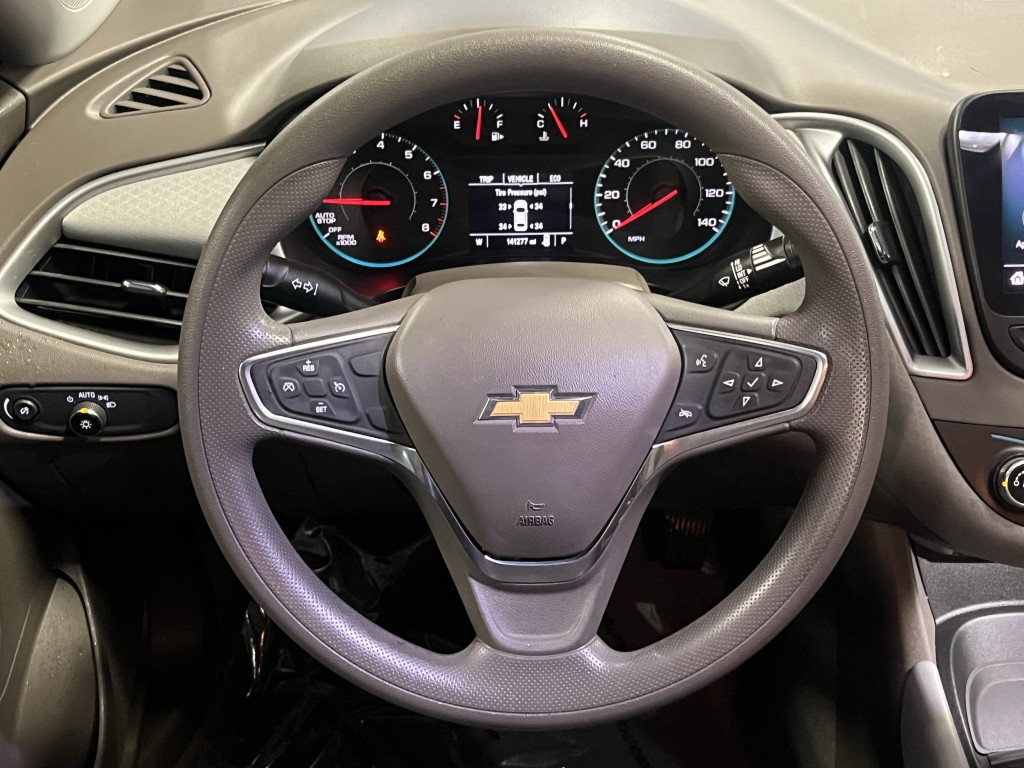 2019 Chevrolet Malibu Image 17