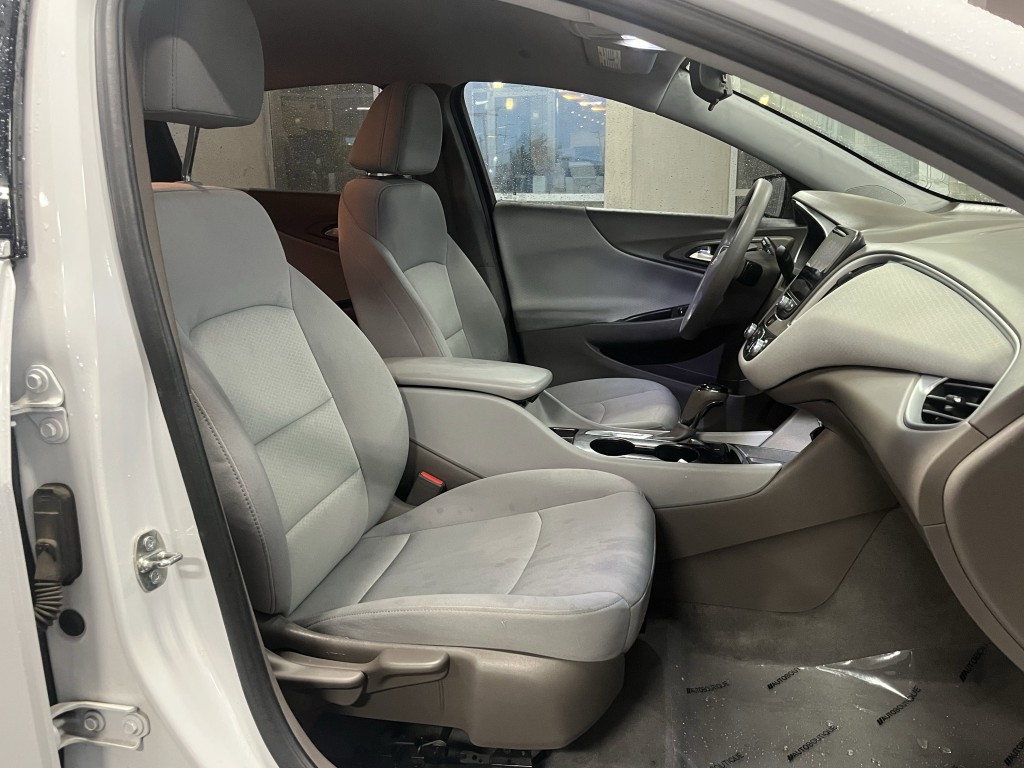 2019 Chevrolet Malibu Image 27