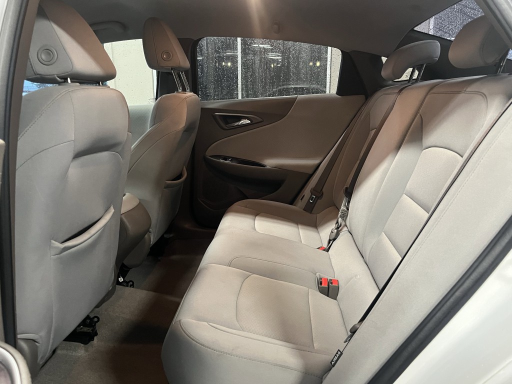 2019 Chevrolet Malibu Image 28