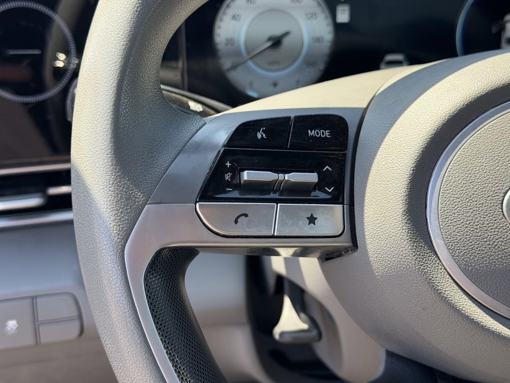 2024 Hyundai Elantra Image 15