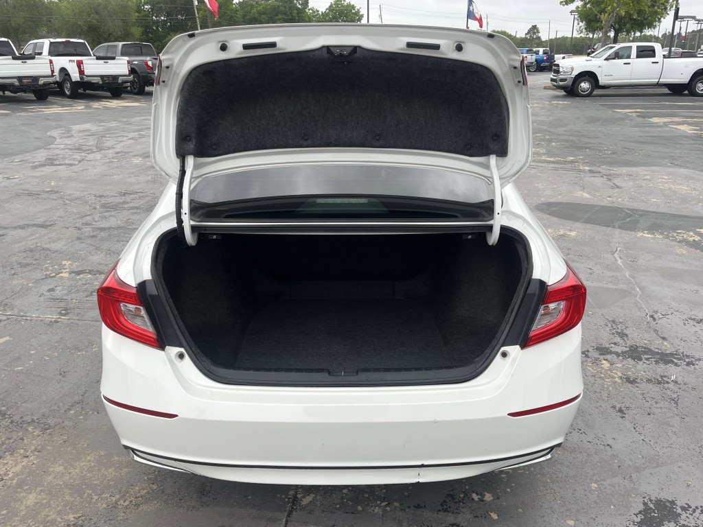 2019 Honda Accord Image 12