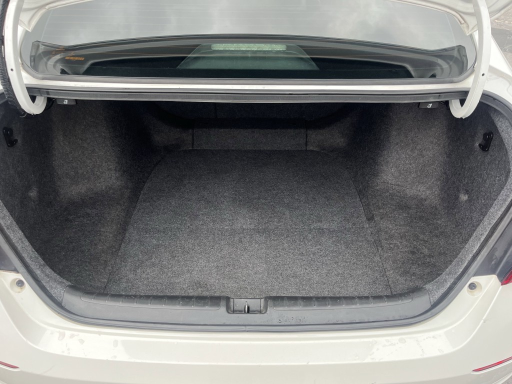 2019 Honda Accord Image 13