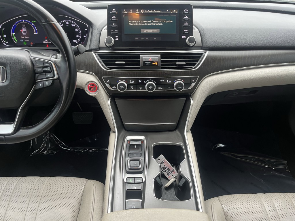 2019 Honda Accord Image 25