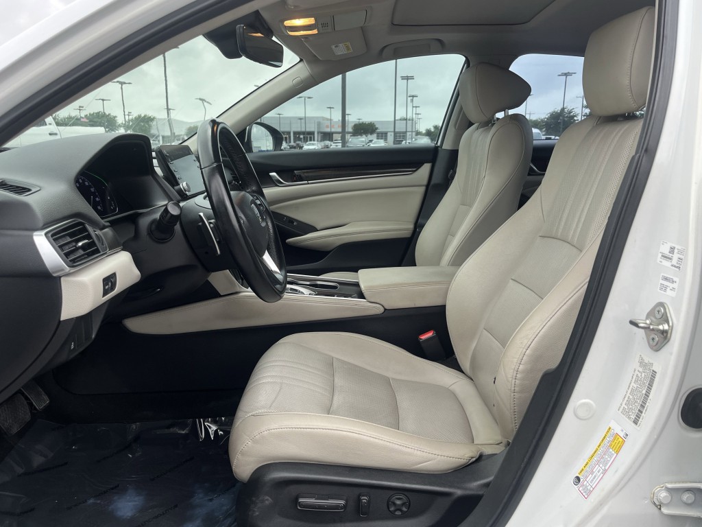 2019 Honda Accord Image 29