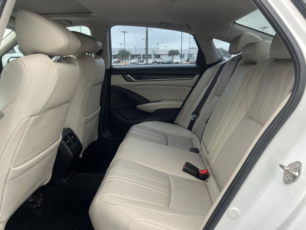 2019 Honda Accord Image 31