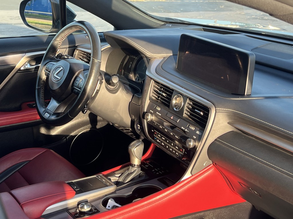 2021 Lexus RX Image 16