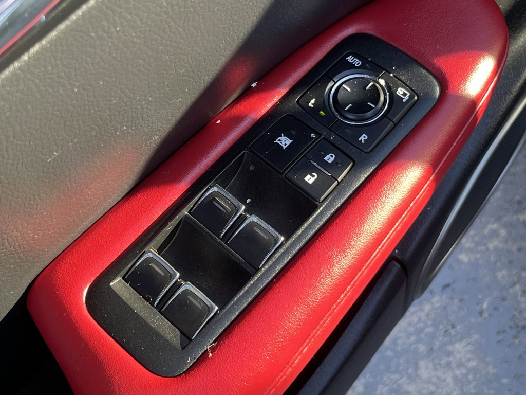 2021 Lexus RX Image 27