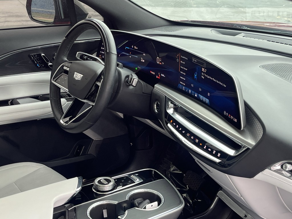 2024 Cadillac Lyriq Image 18