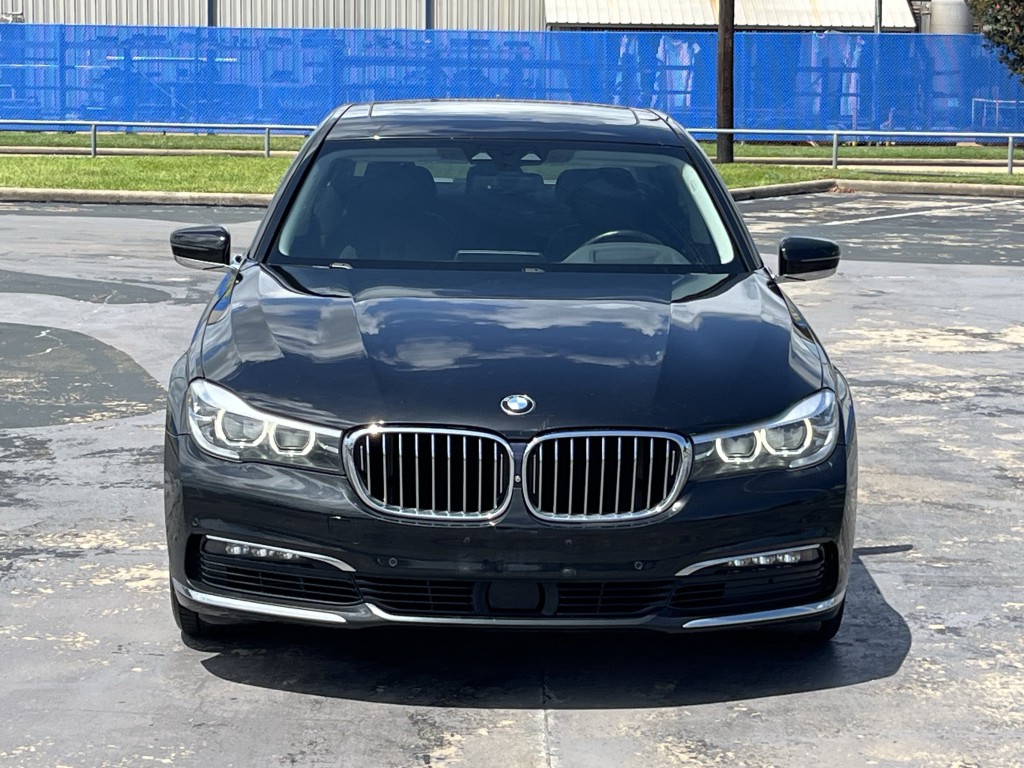 2018 BMW 7 Series Image 6
