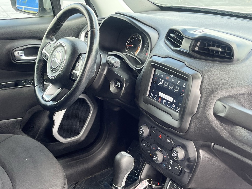 2018 Jeep Renegade Image 15