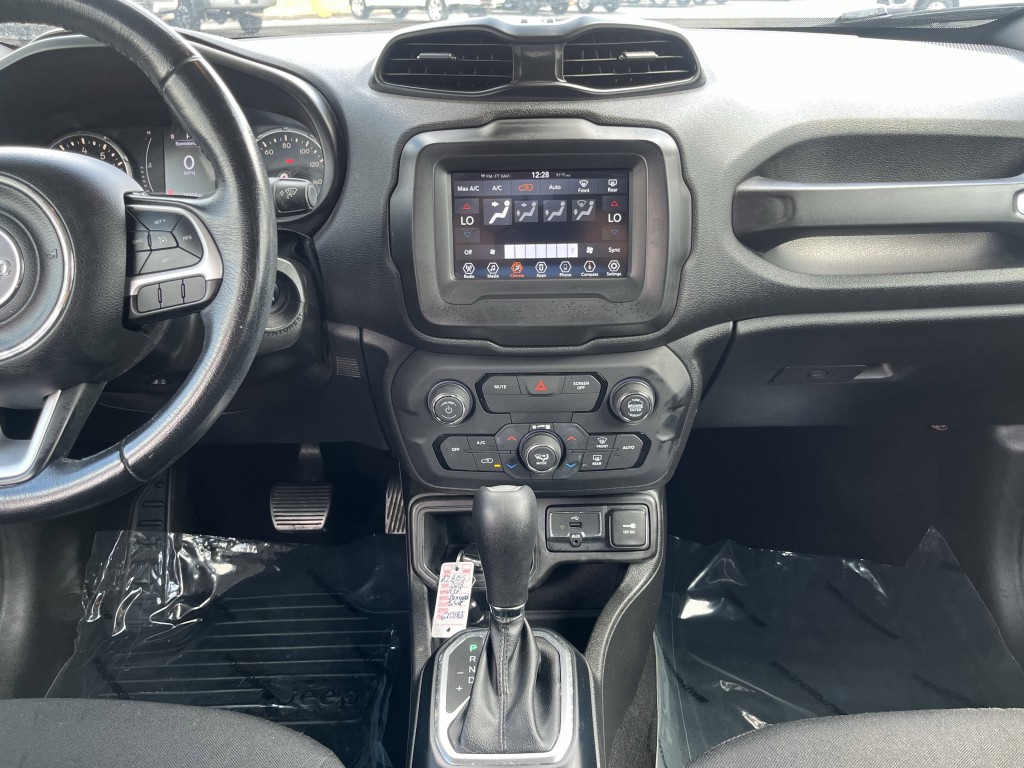 2018 Jeep Renegade Image 24