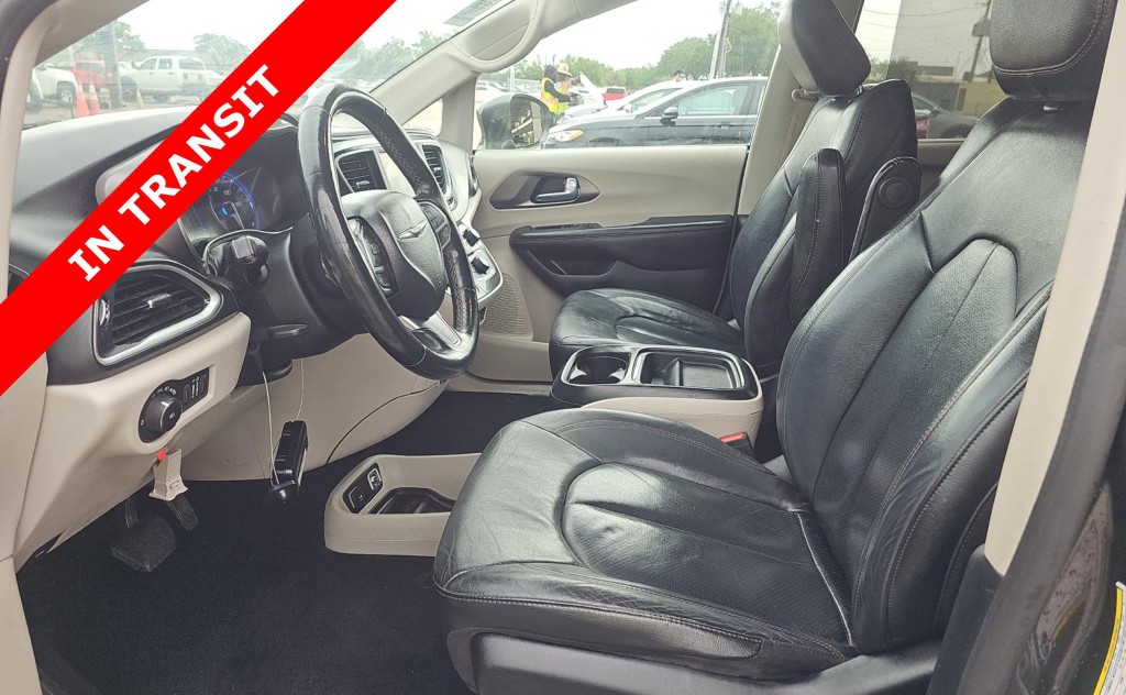 2020 Chrysler Pacifica Image 6