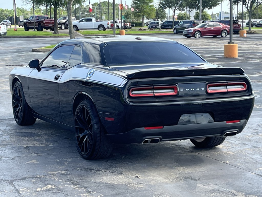2018 Dodge Challenger Image 9