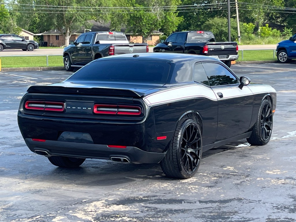 2018 Dodge Challenger Image 10