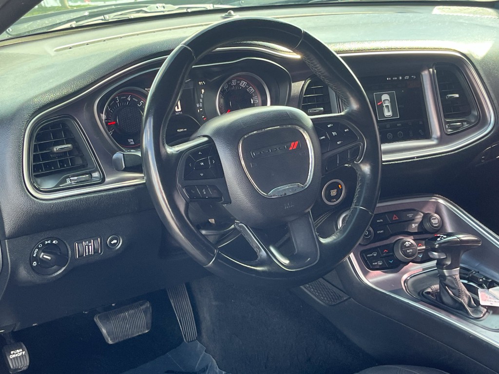 2018 Dodge Challenger Image 12
