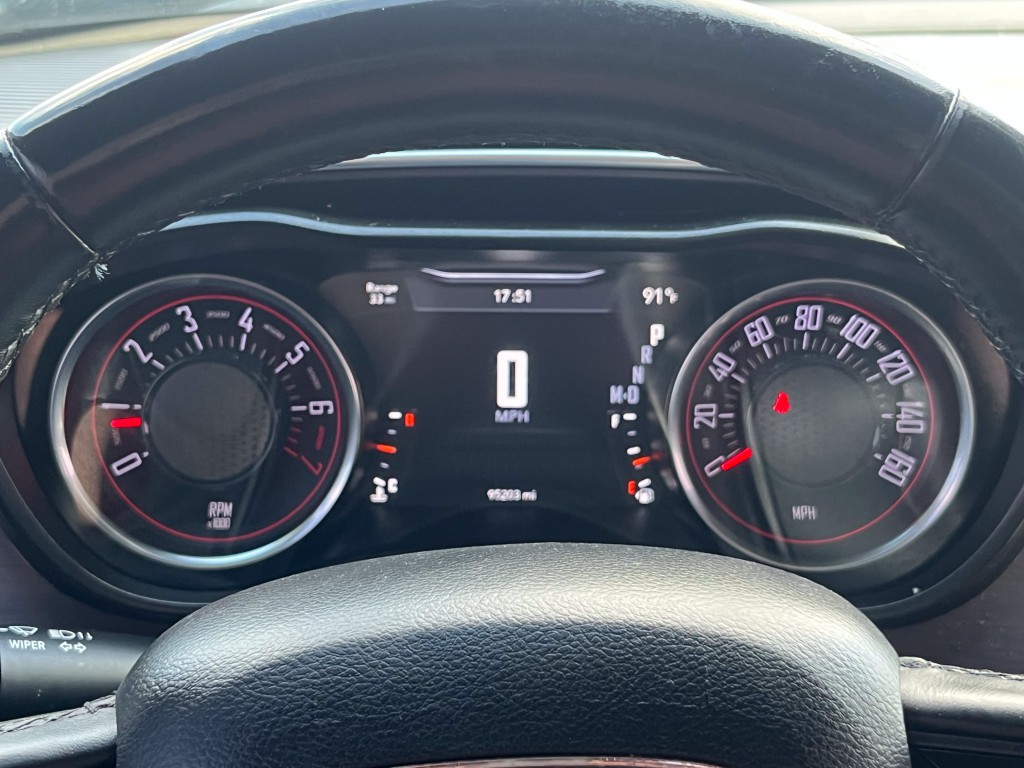 2018 Dodge Challenger Image 18