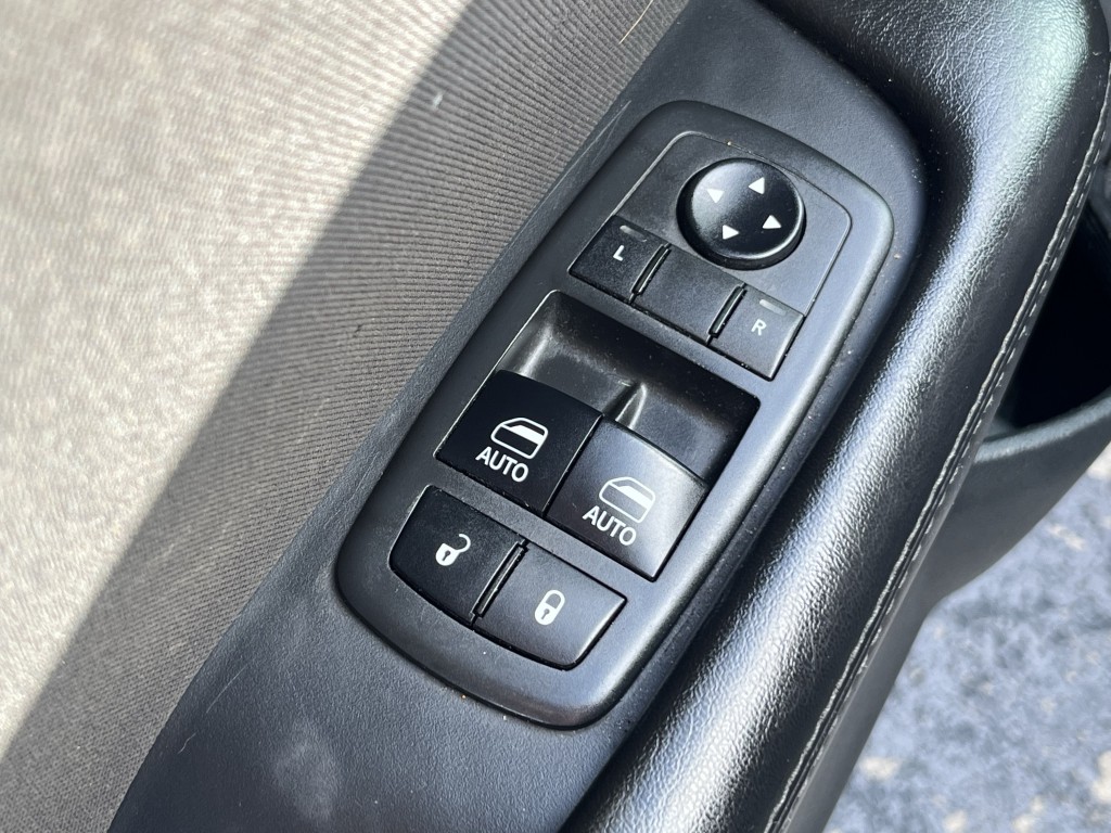 2018 Dodge Challenger Image 22