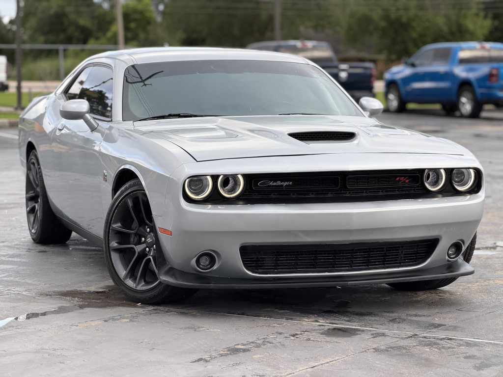 2022 Dodge Challenger Image 3