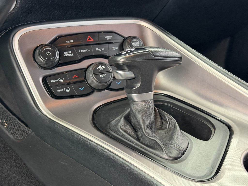 2022 Dodge Challenger Image 19