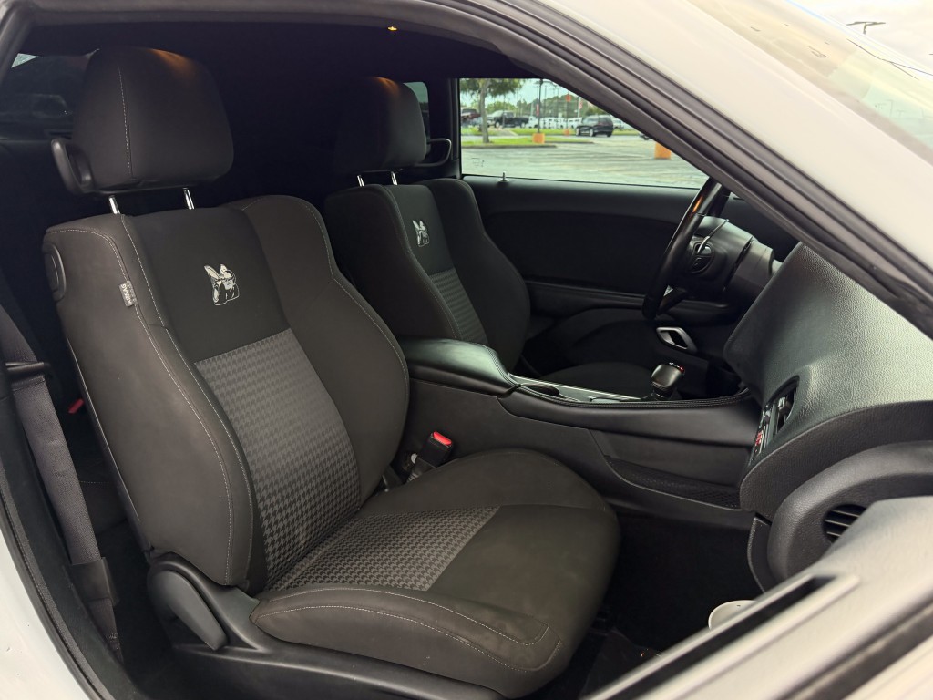 2022 Dodge Challenger Image 22