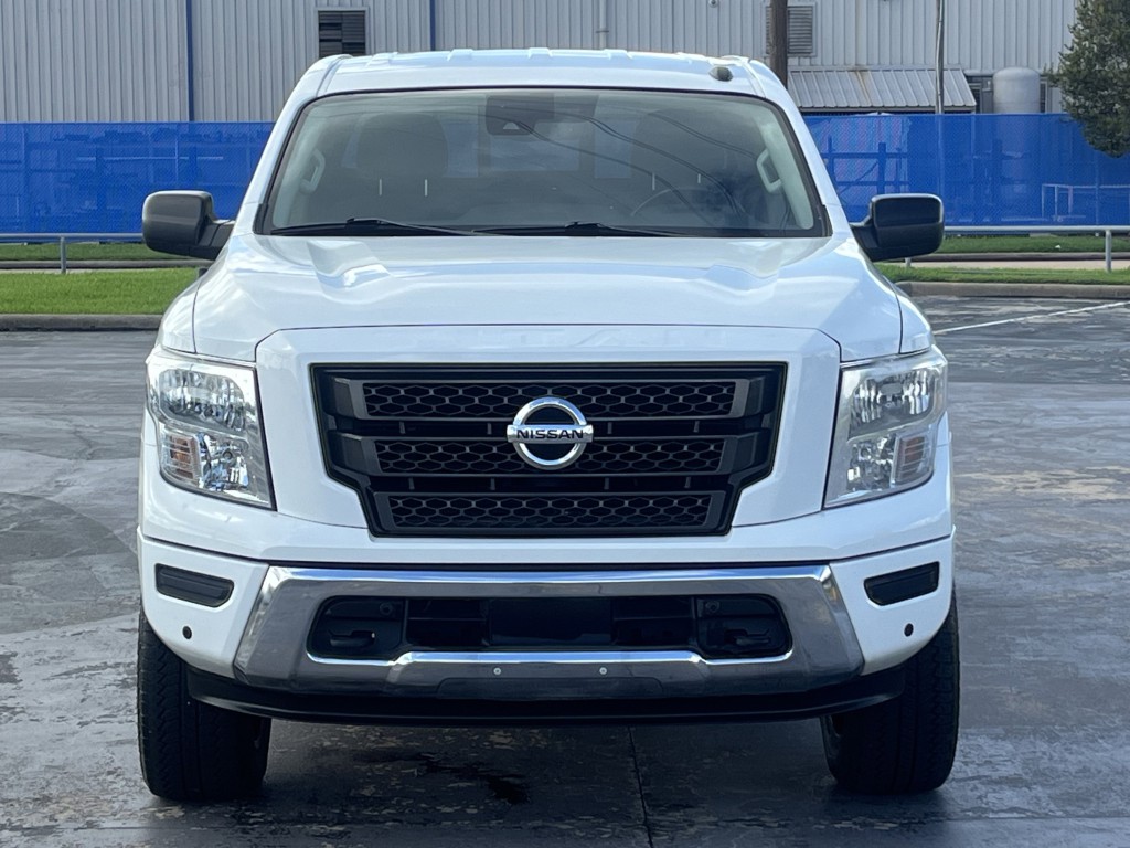 2020 Nissan Titan Image 6