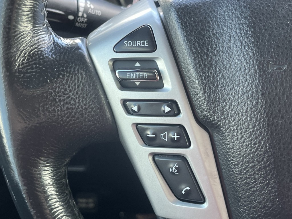 2020 Nissan Titan Image 16