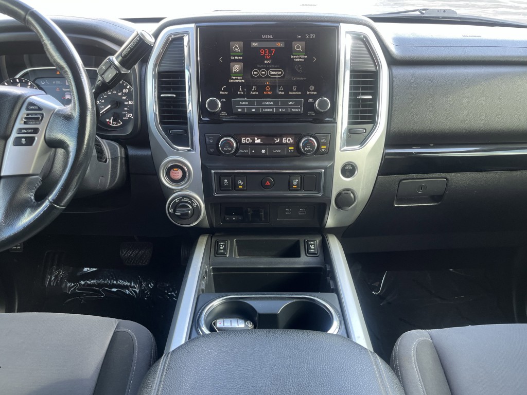 2020 Nissan Titan Image 23