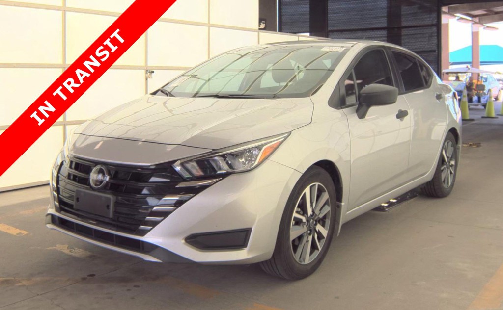2024 Nissan Versa Image 1