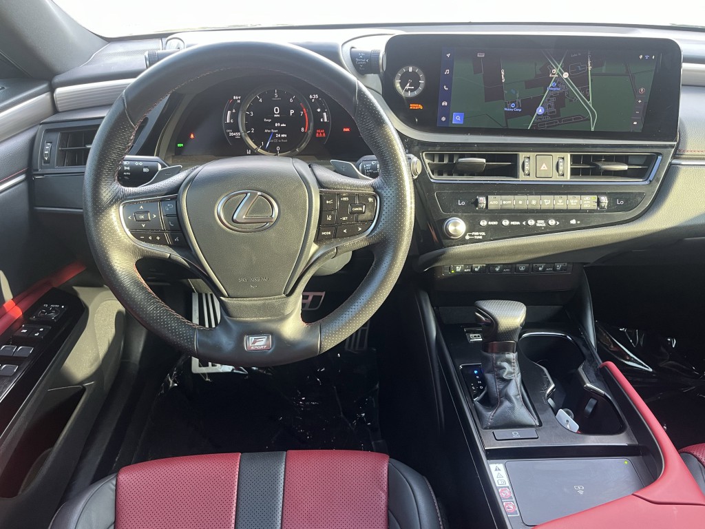 2024 Lexus ES Image 19