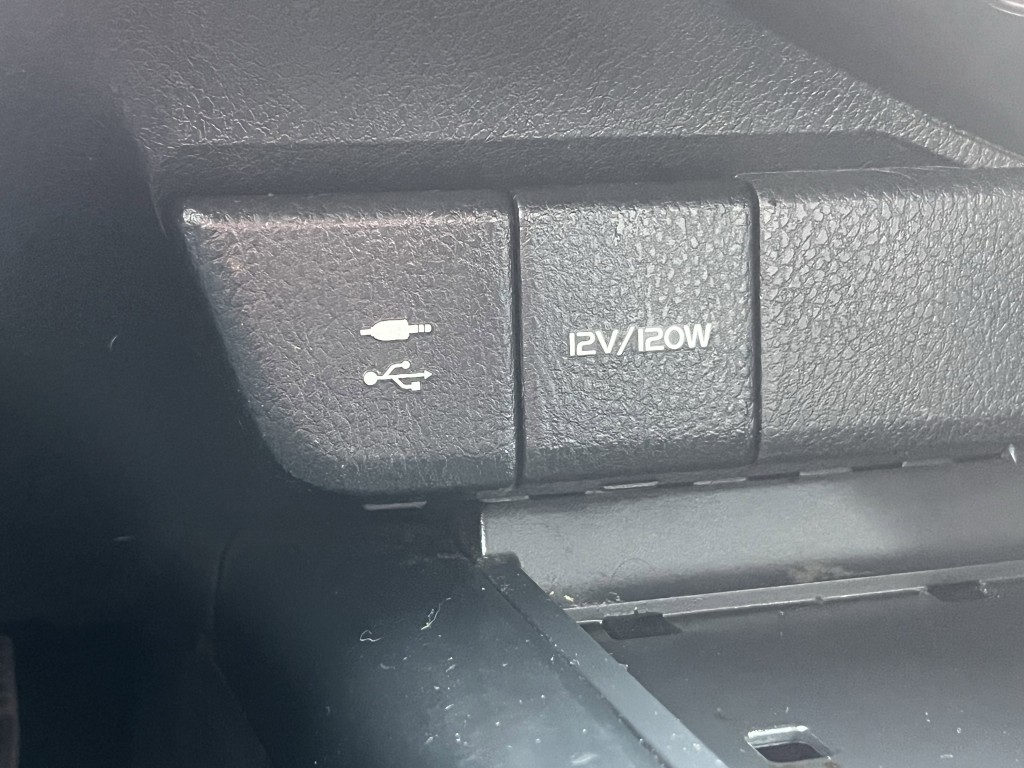 2019 Toyota Camry Image 20