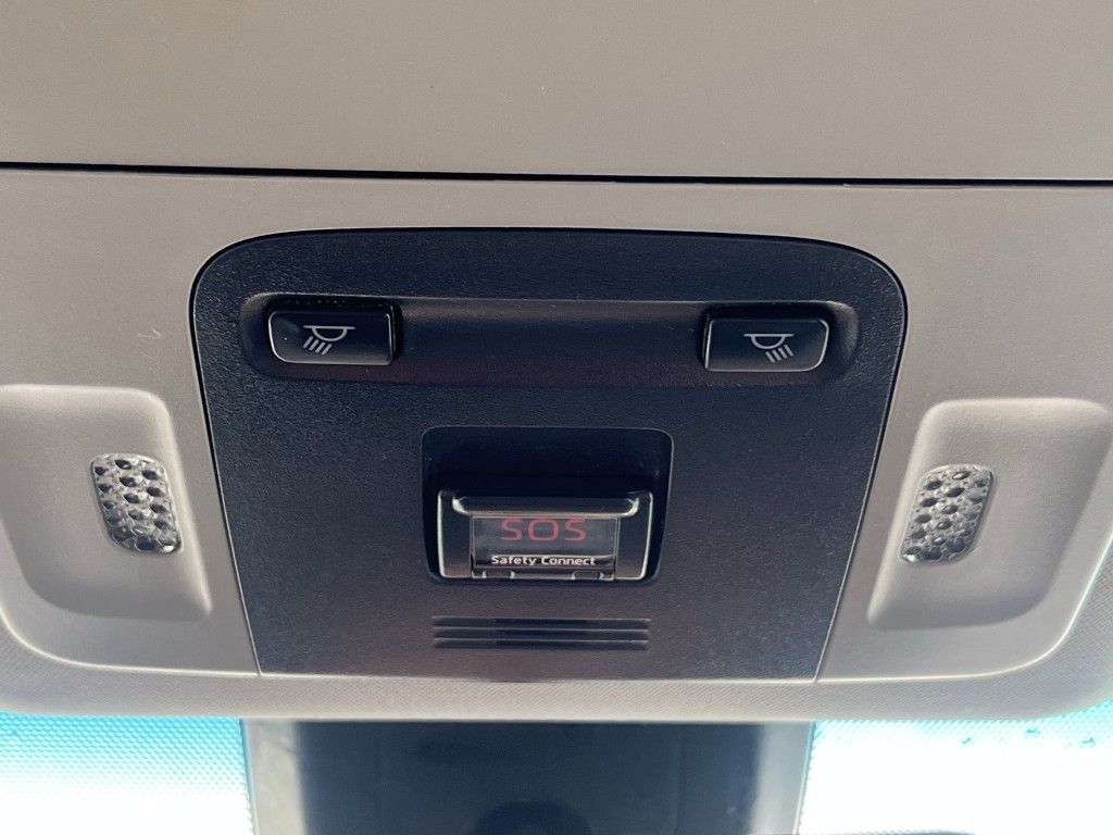 2019 Toyota Camry Image 22