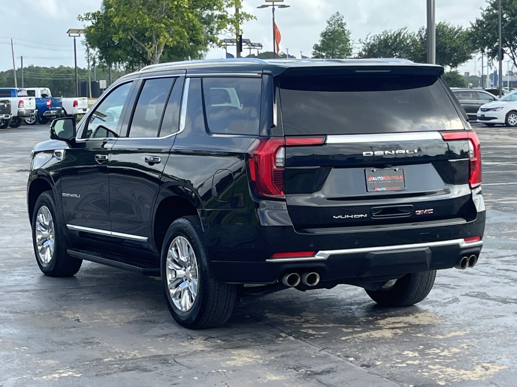 2025 GMC Yukon Image 9