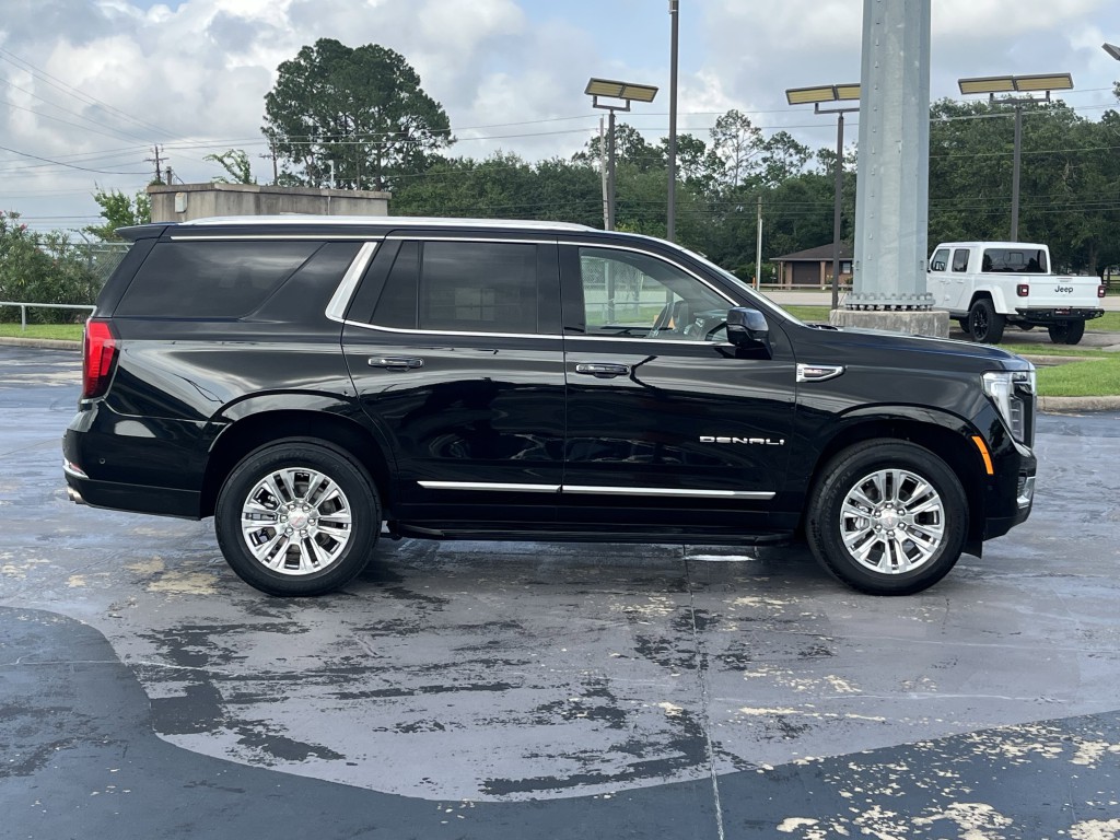 2025 GMC Yukon Image 10