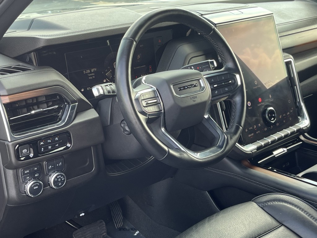 2025 GMC Yukon Image 15