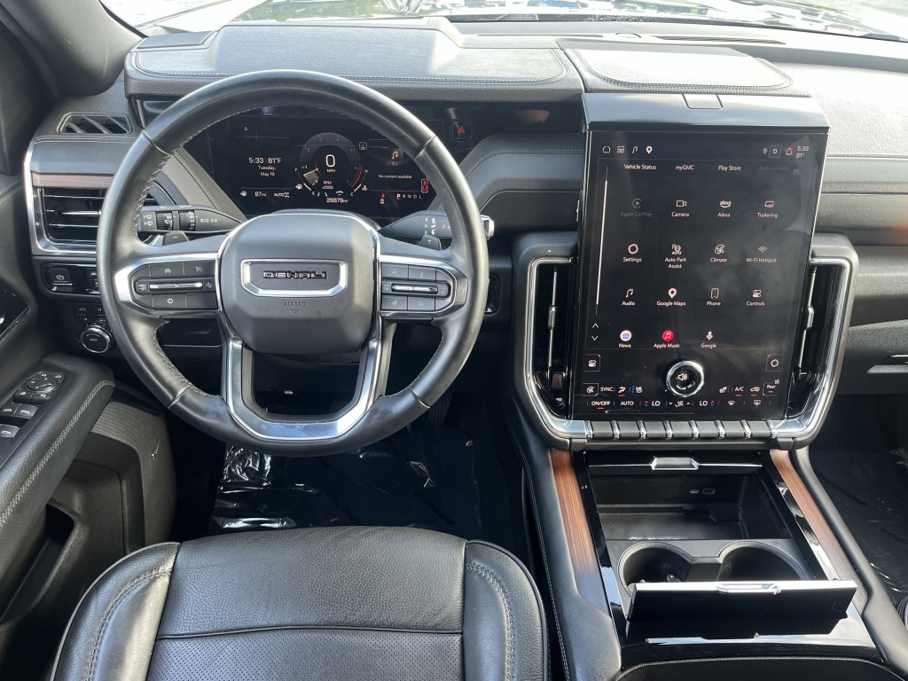 2025 GMC Yukon Image 17