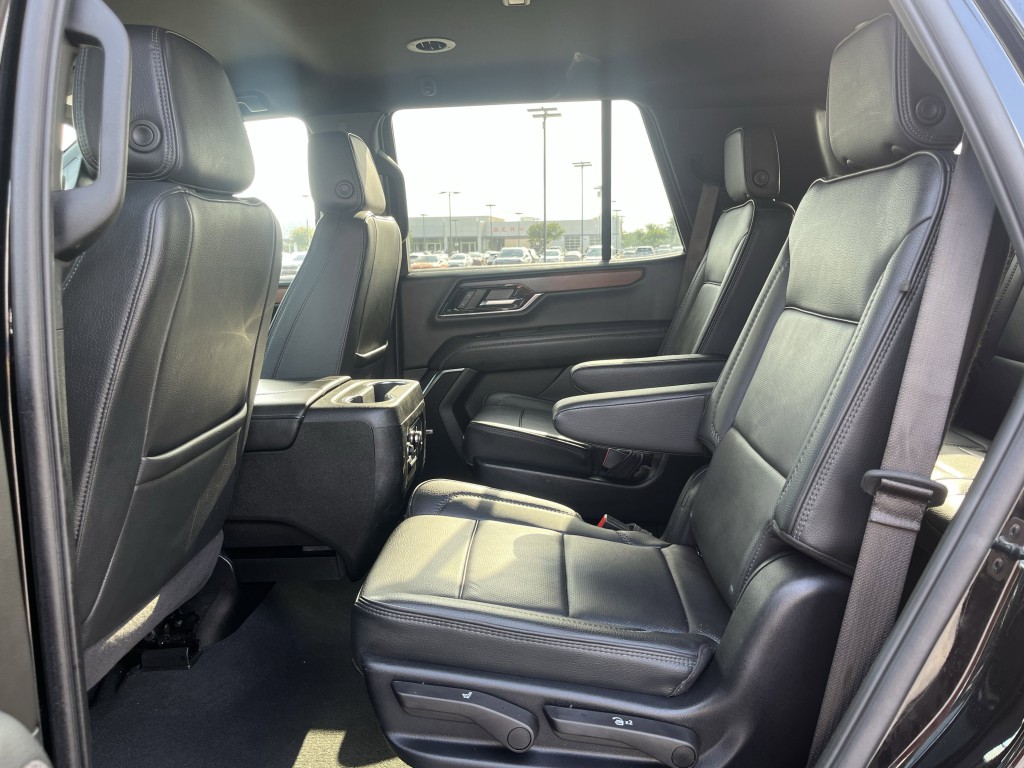 2025 GMC Yukon Image 30