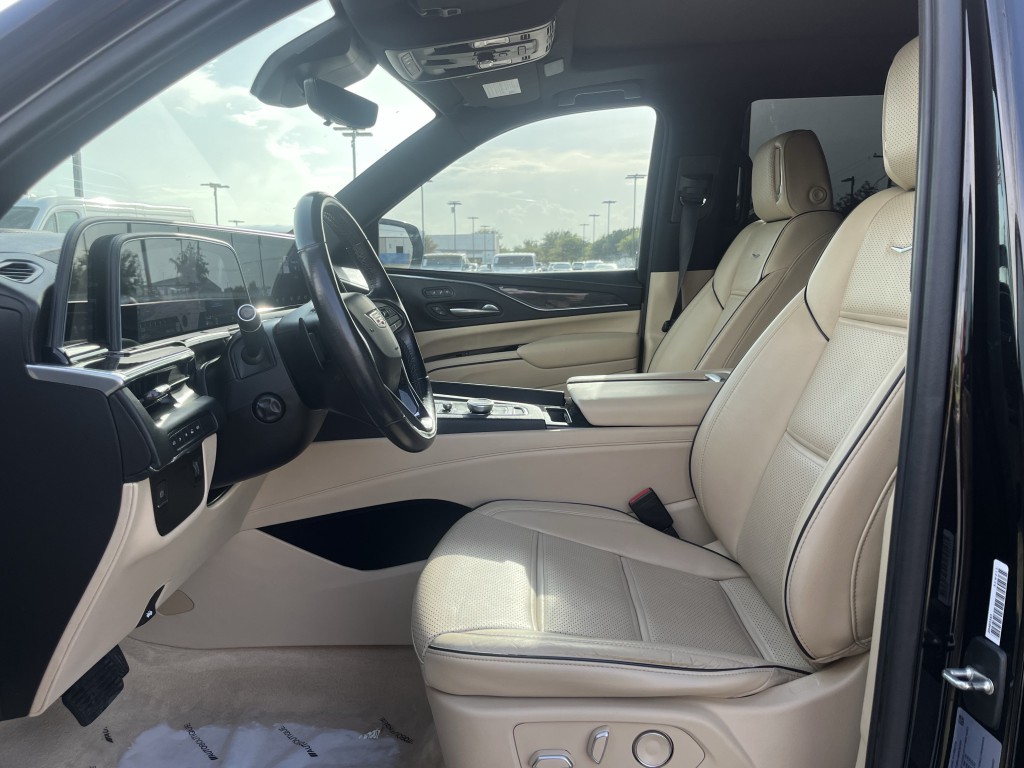 2021 Cadillac Escalade Image 30