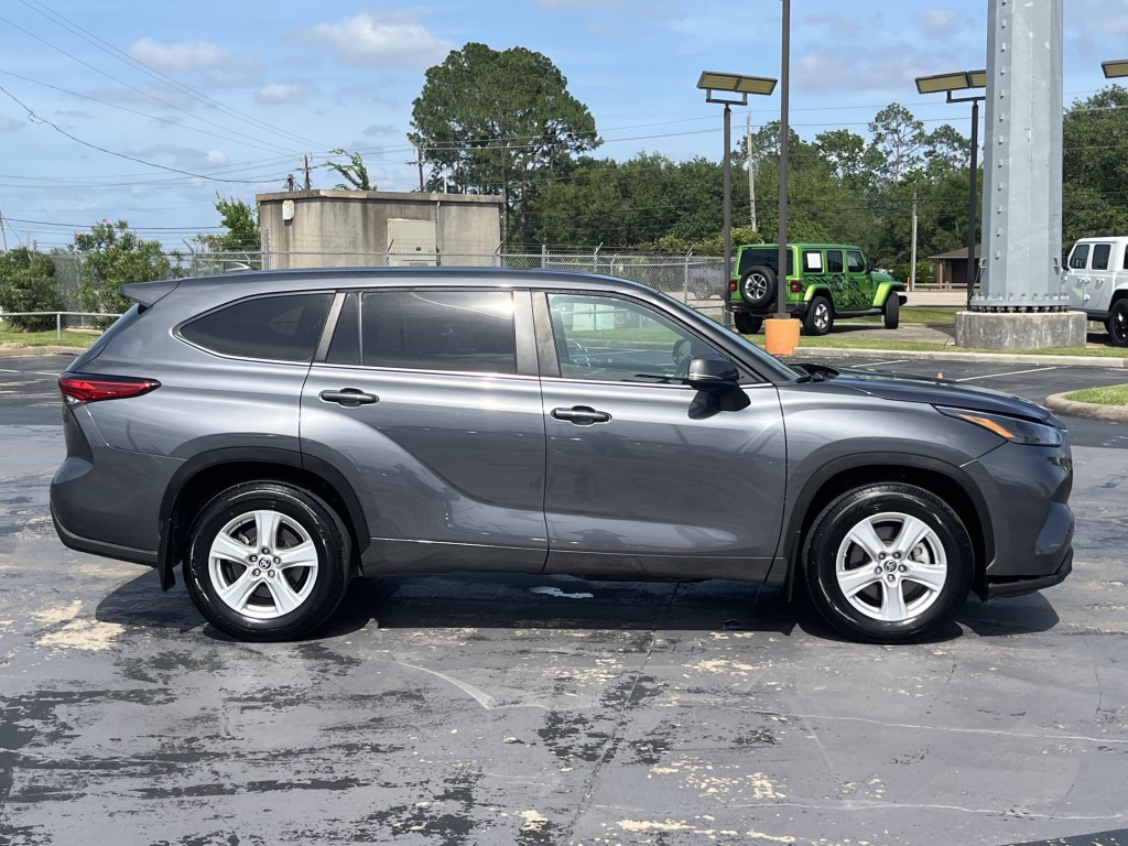 2023 Toyota Highlander Image 9