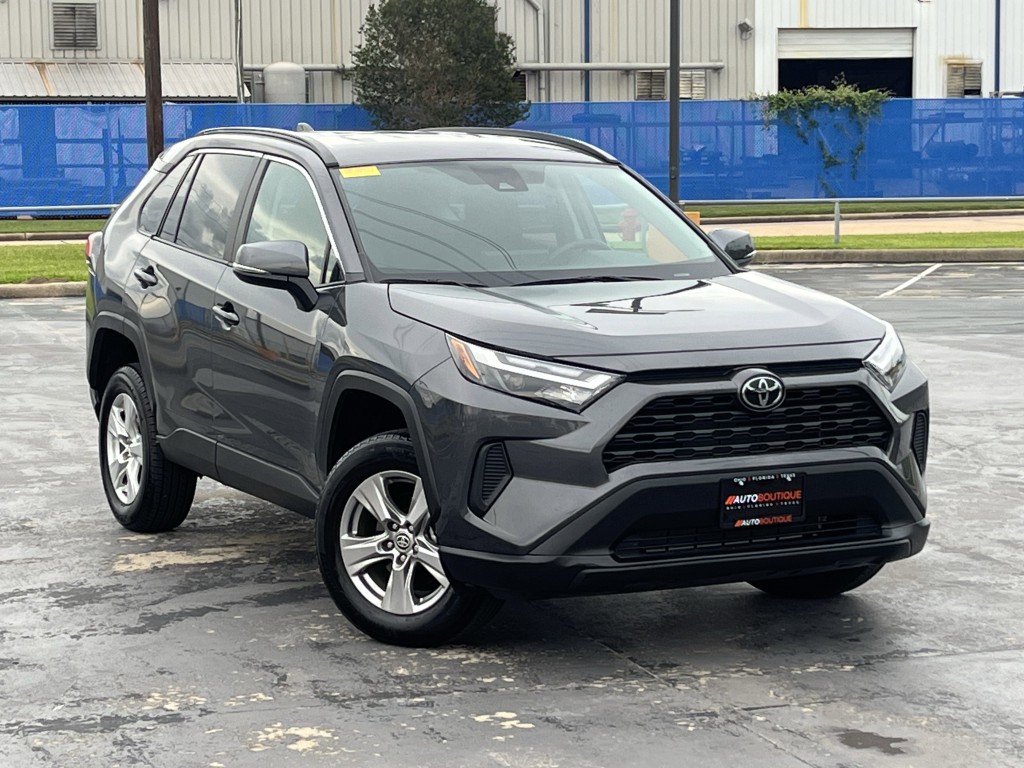 2025 Toyota Rav4 Image 3