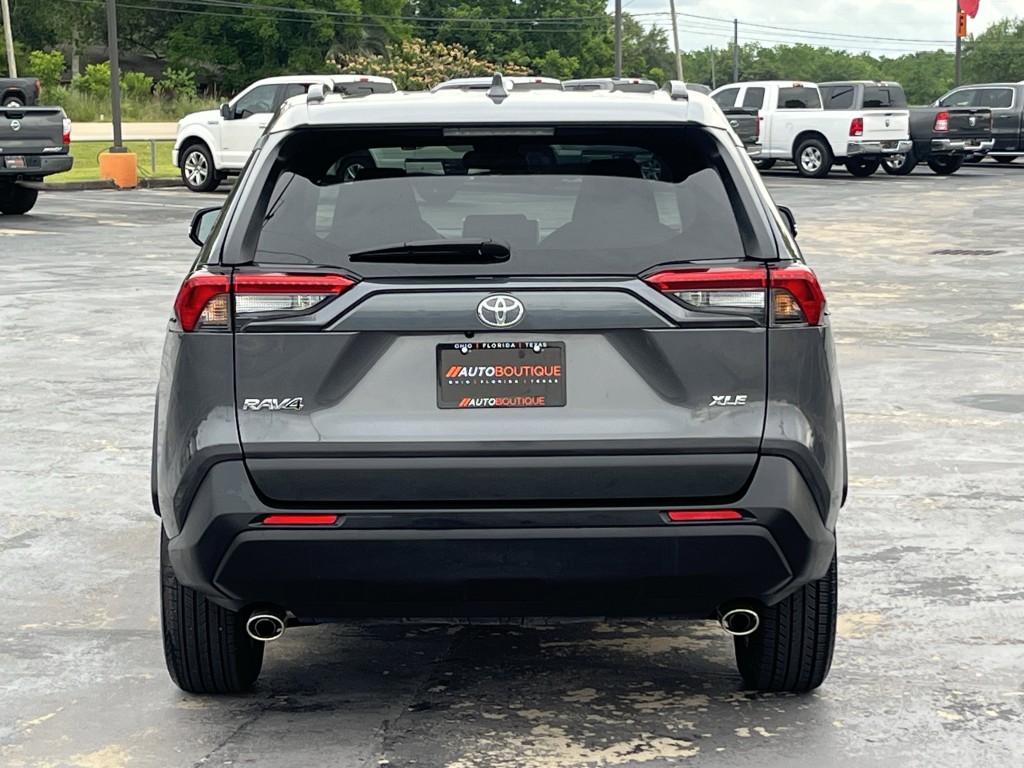 2025 Toyota Rav4 Image 7