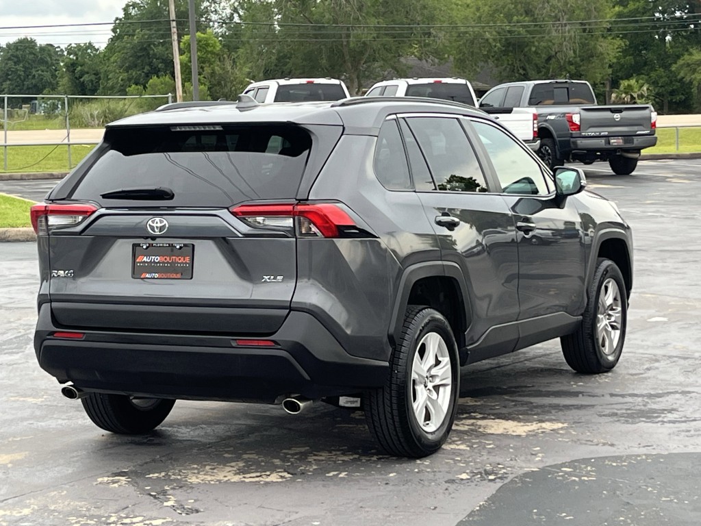2025 Toyota Rav4 Image 8