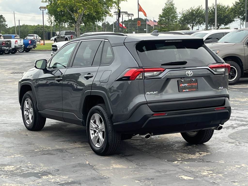 2025 Toyota Rav4 Image 9