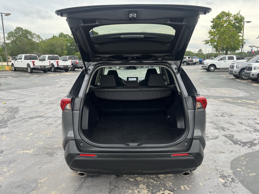 2025 Toyota Rav4 Image 11