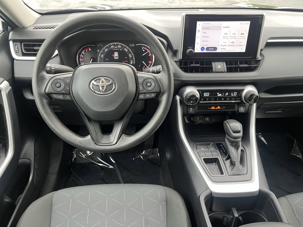 2025 Toyota Rav4 Image 16