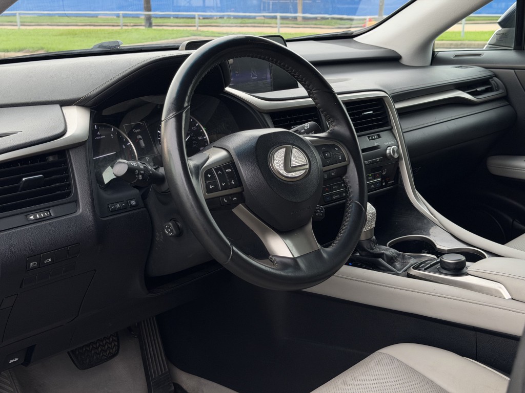 2018 Lexus RX Image 14