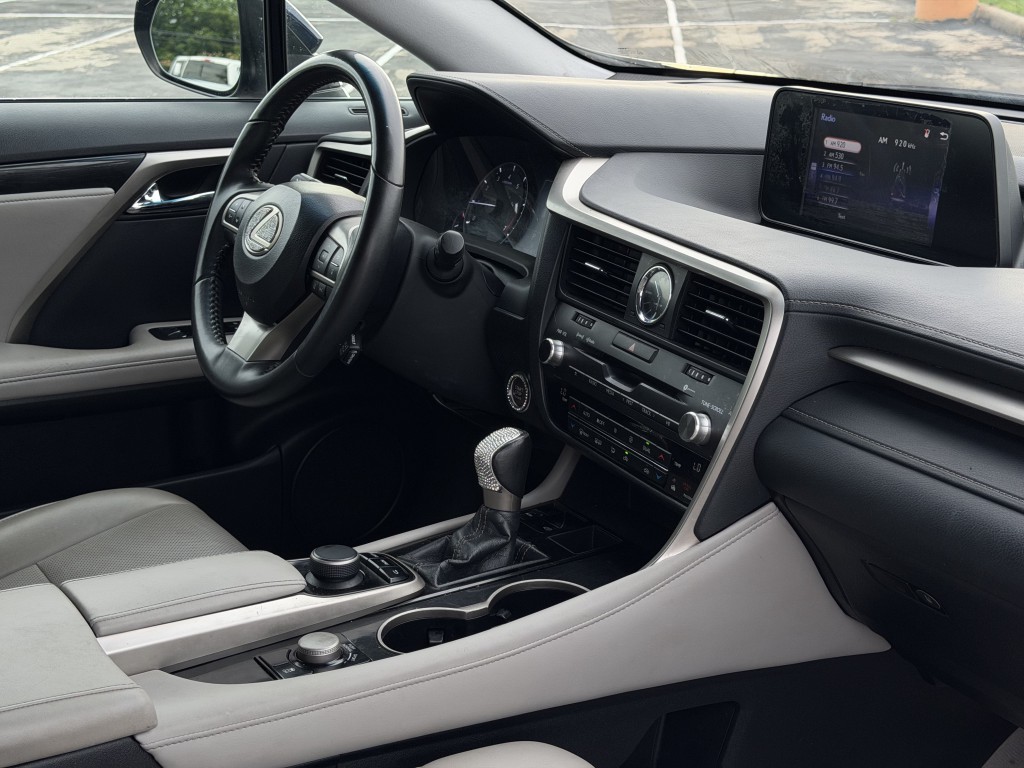 2018 Lexus RX Image 15