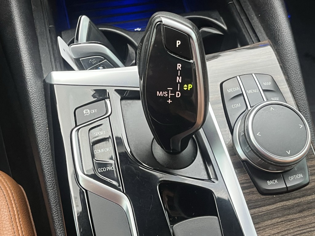2018 BMW 5 Series Image 22